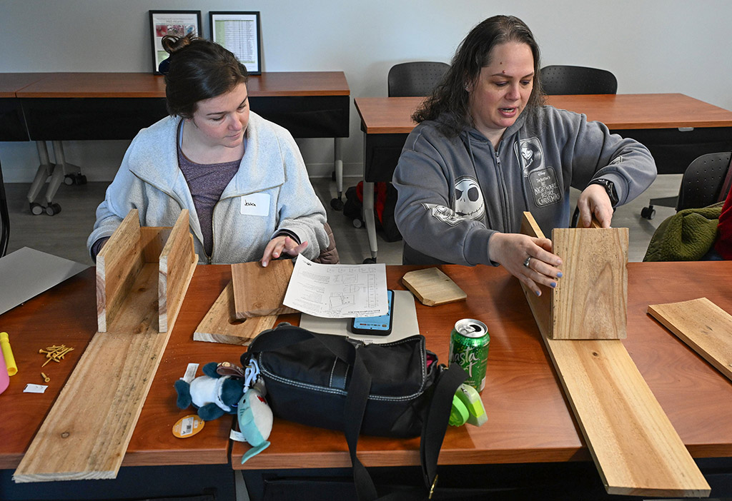 University of Maryland Eastern Shore Extension workshop participants build their birdhouses.