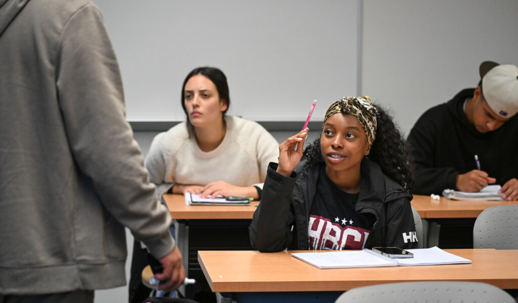 Sophomore Sanee Crawford attends a math clinic led by Professor Mohamed Salih.